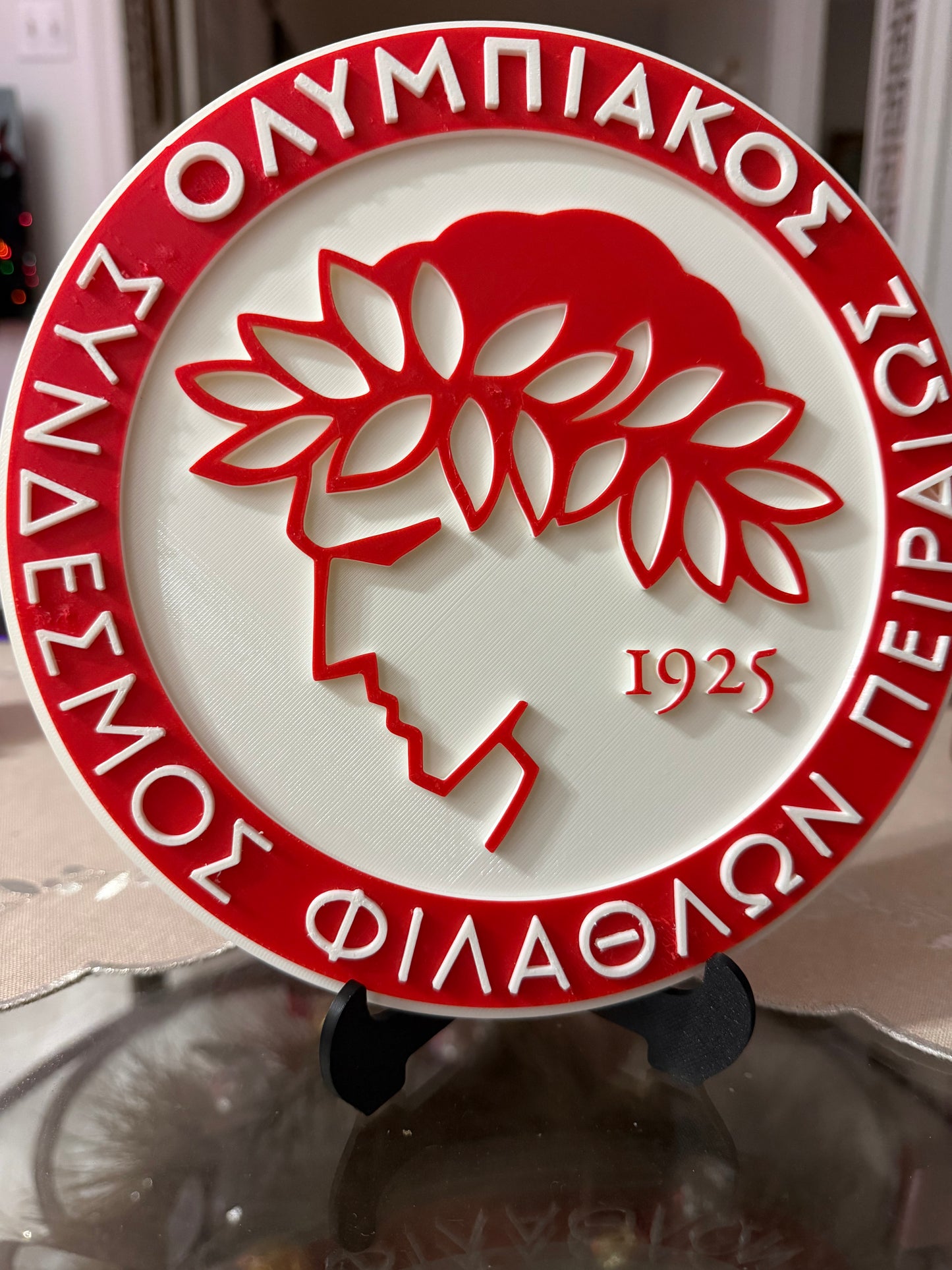 Bouclier FC Olympiakos avec support.