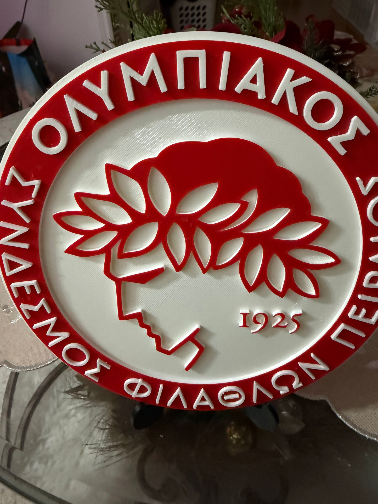 Bouclier FC Olympiakos avec support.